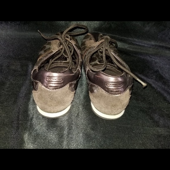 Coach shoes size 6.5. - Picture 5 of 7